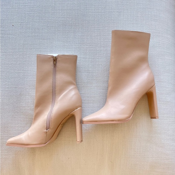 Nude Ankle Boots never worn - Picture 2 of 5